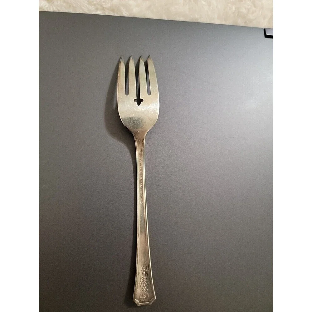 Tudor Plate  -  Oneida Community Silver enhance your